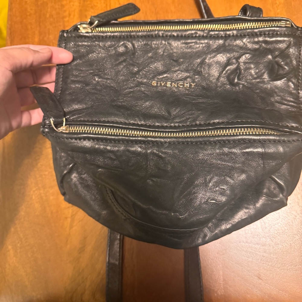 GIVENCHY Pandora Crossbody Bag - Picture 16 of 16